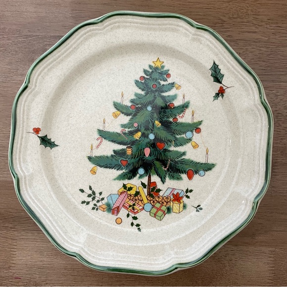 Mikasa Festive Season Salad Plate Set - Picture 2 of 7